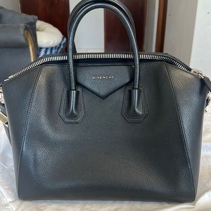 Givenchy Medium Antigona